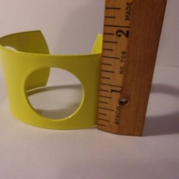"Mod Yellow Enamel Cuff Bracelet " - Picture 5 of 6
